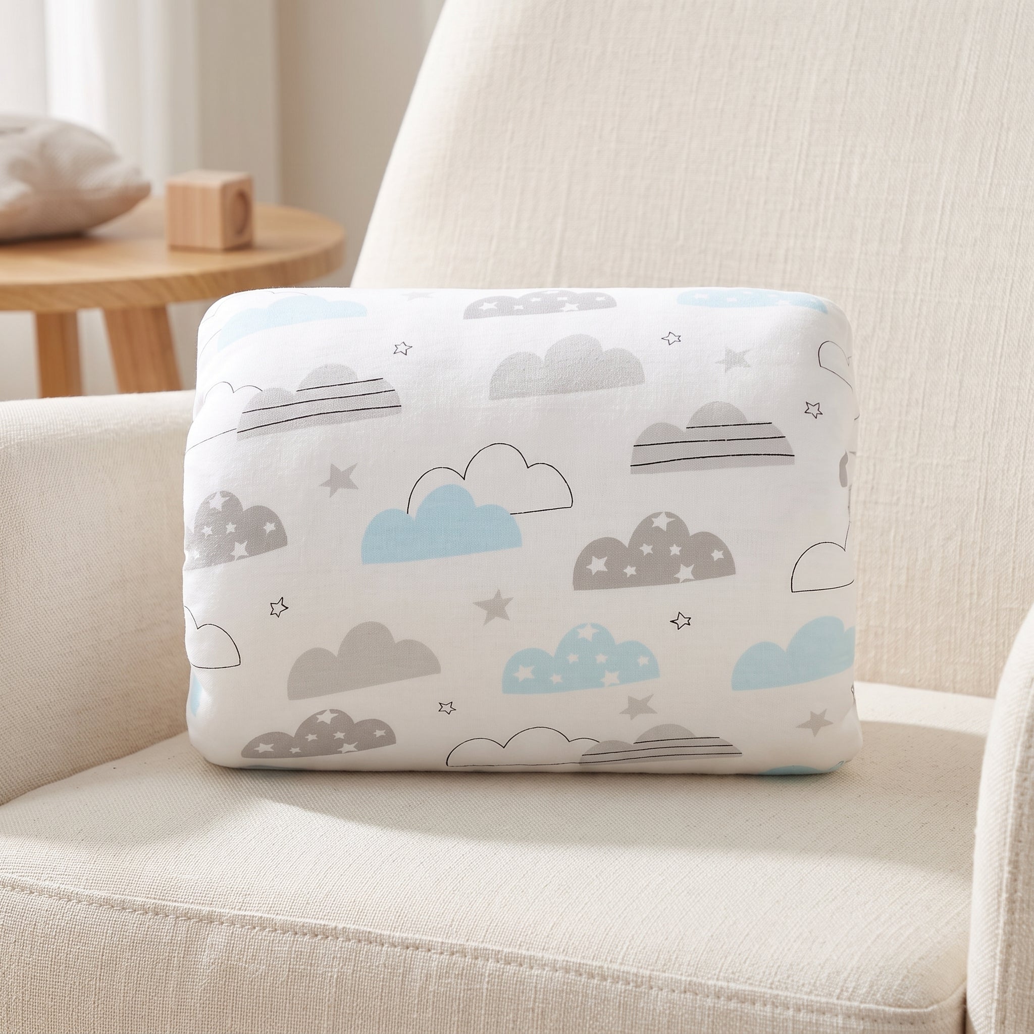Little Manta Feeding Arm Pillow