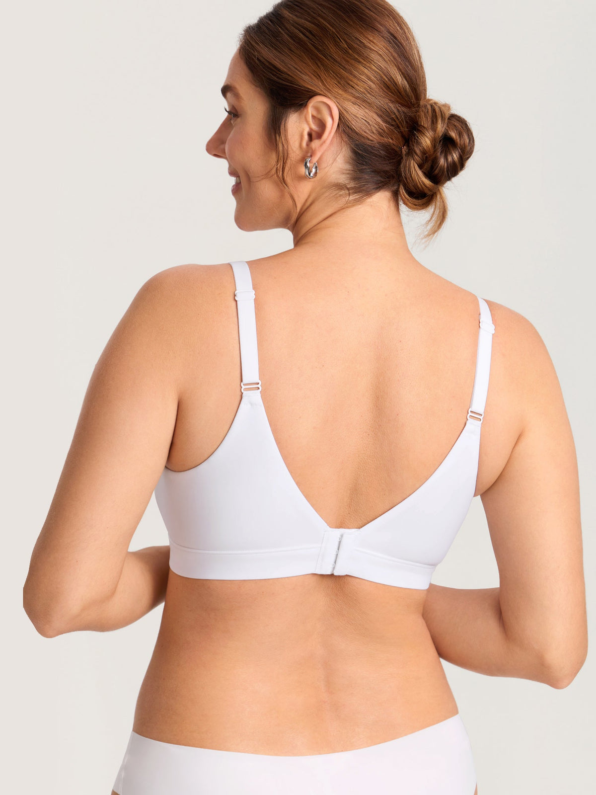 Inbarely® Plus Seamless Molded Nursing Bra