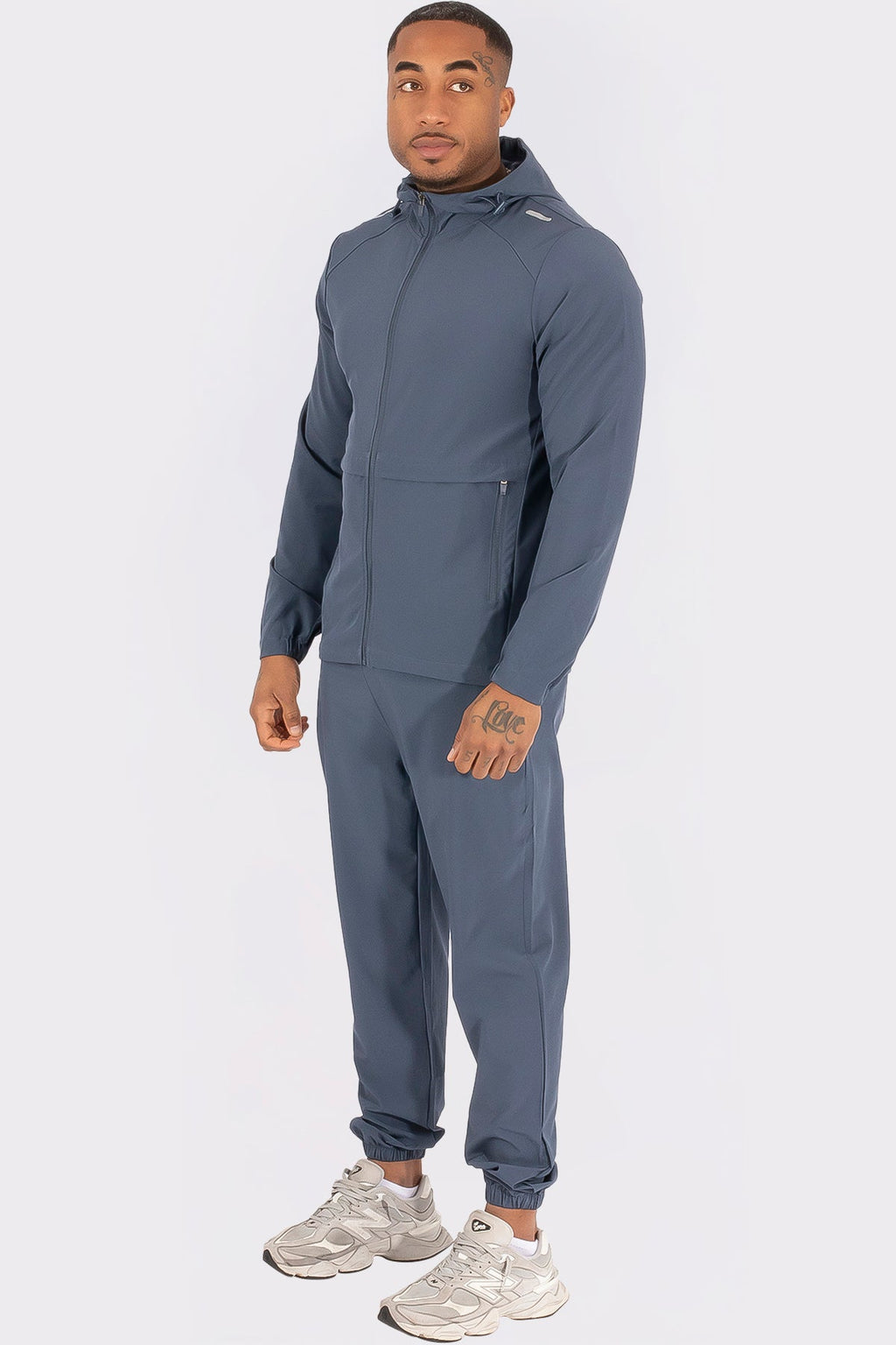 THE TREVIS COMBISET