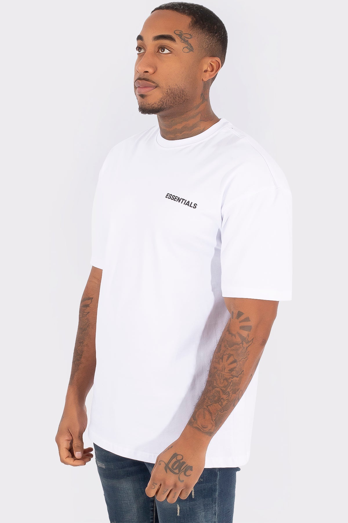 THE ESSENTIALS T-SHIRT