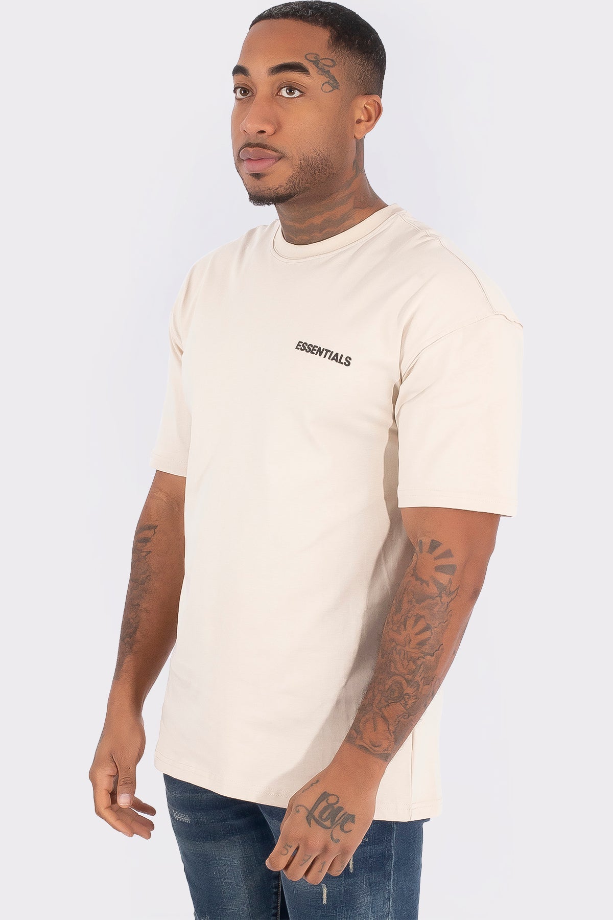 THE ESSENTIALS T-SHIRT
