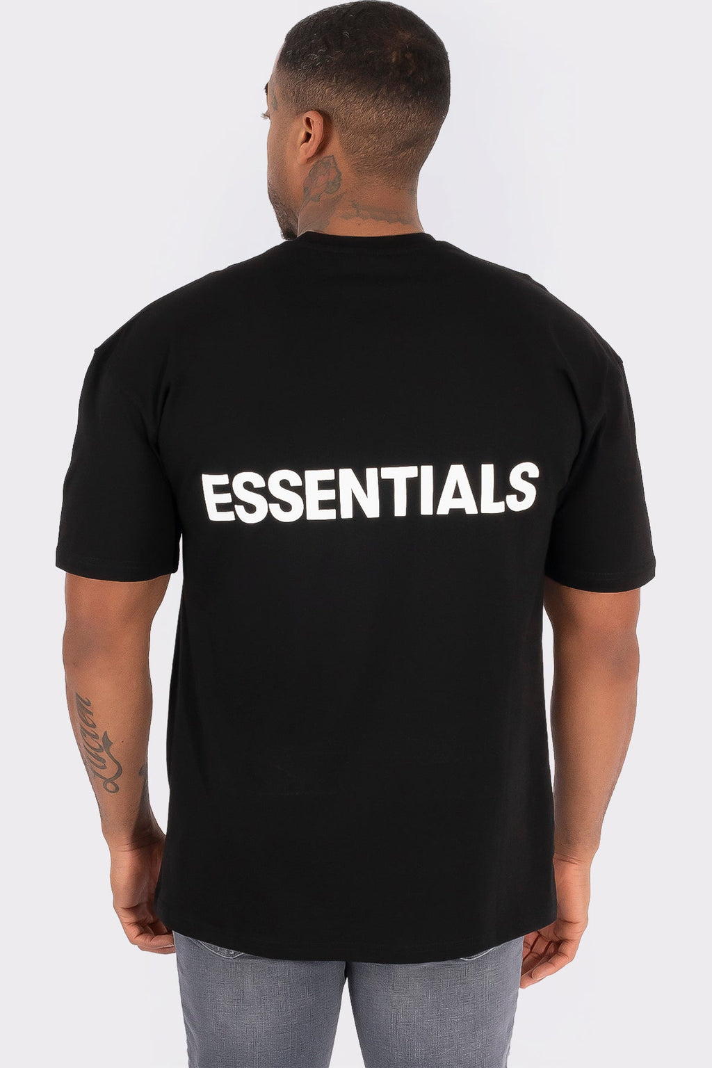 THE ESSENTIALS T-SHIRT