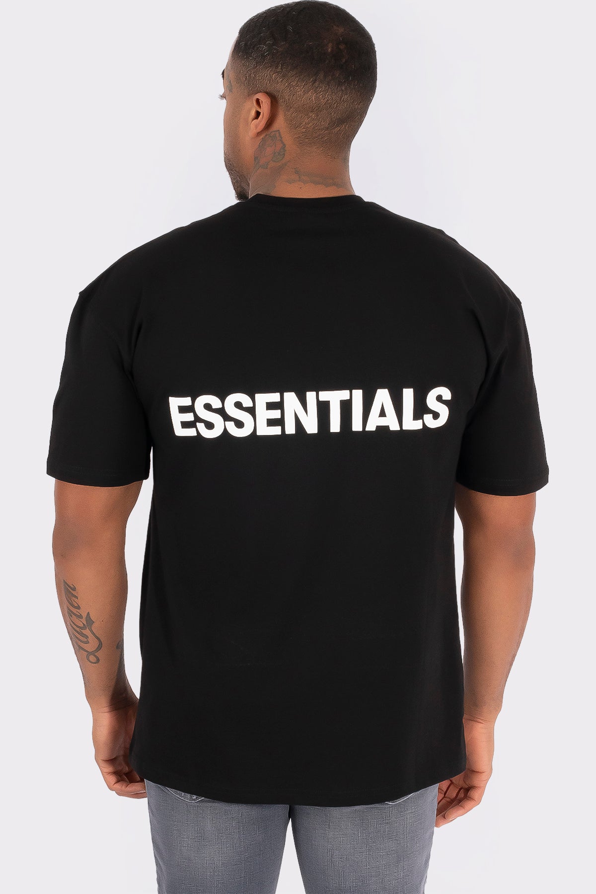 THE ESSENTIALS T-SHIRT