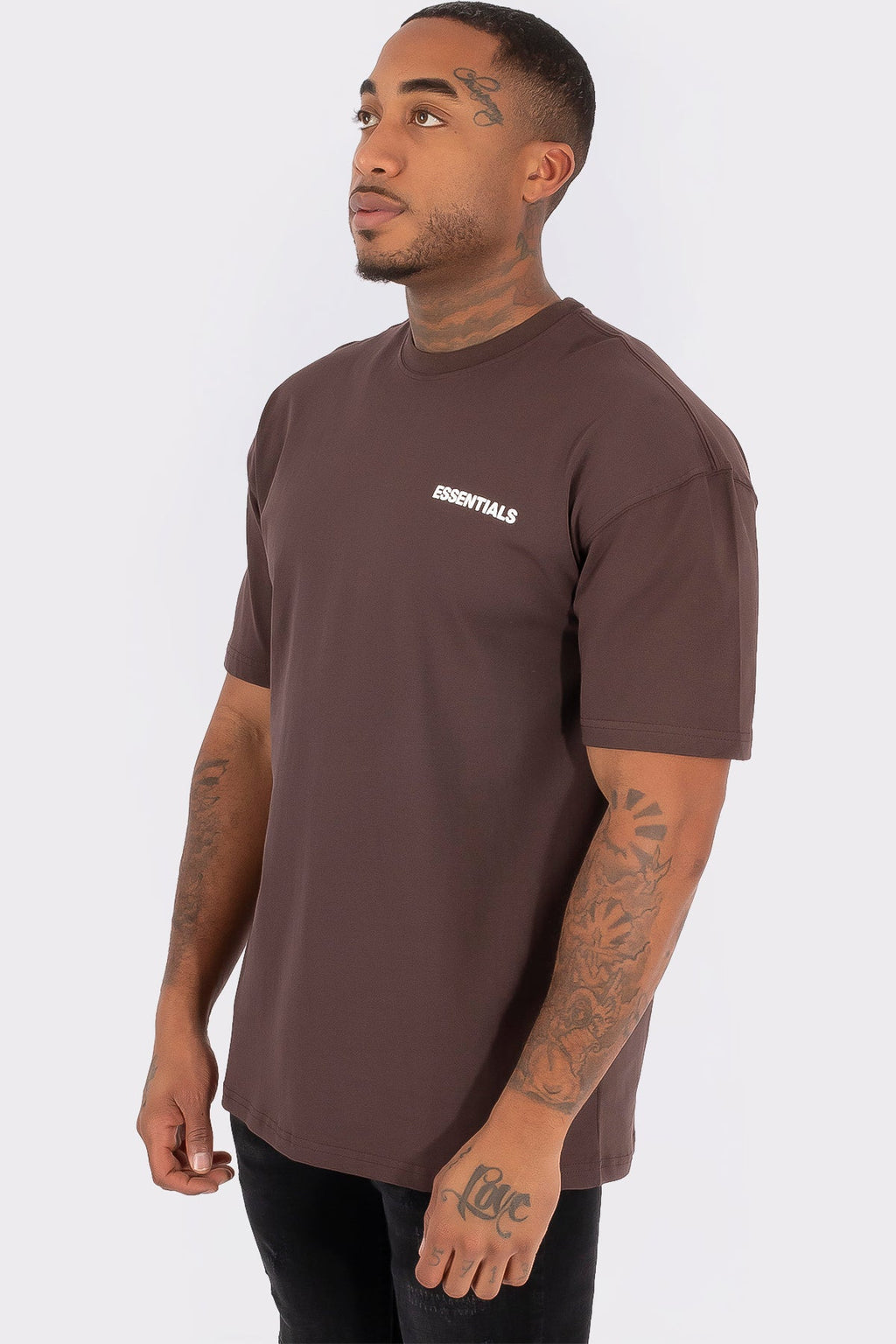 THE ESSENTIALS T-SHIRT