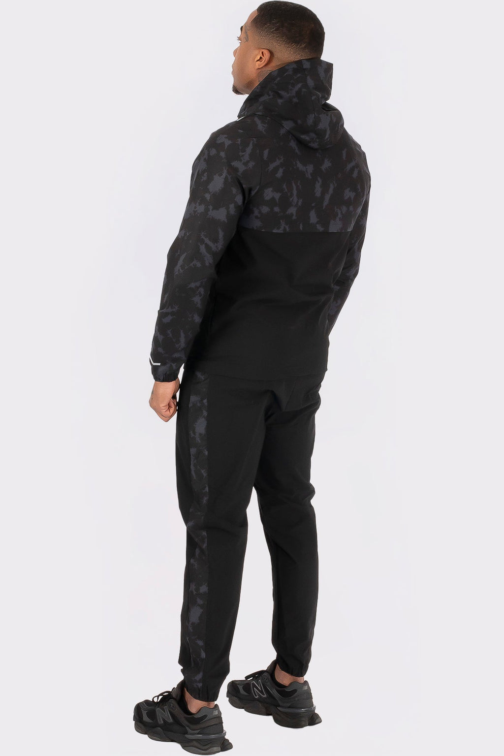 THE CAMOUFLAGE COMBISET