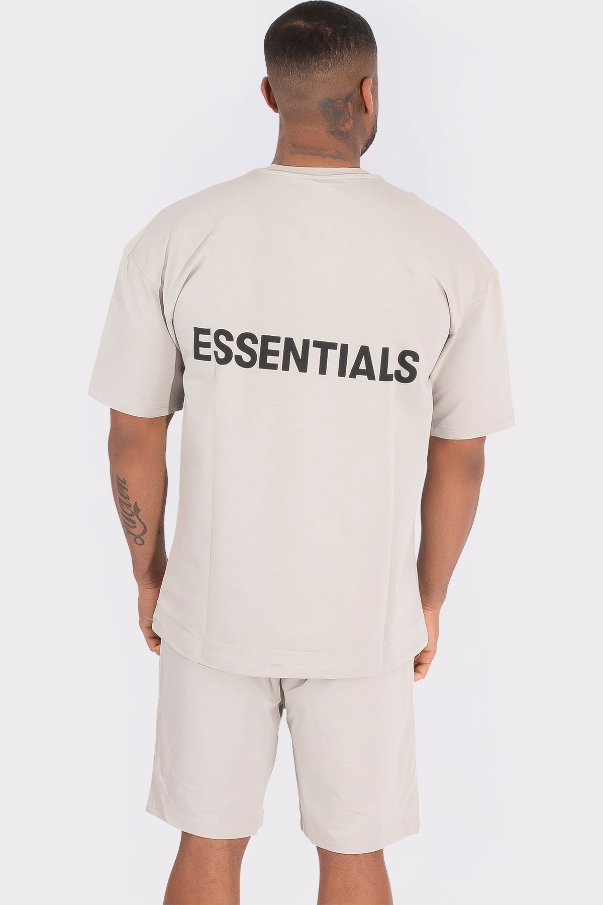 THE ESSENTIALS SUMMERSET