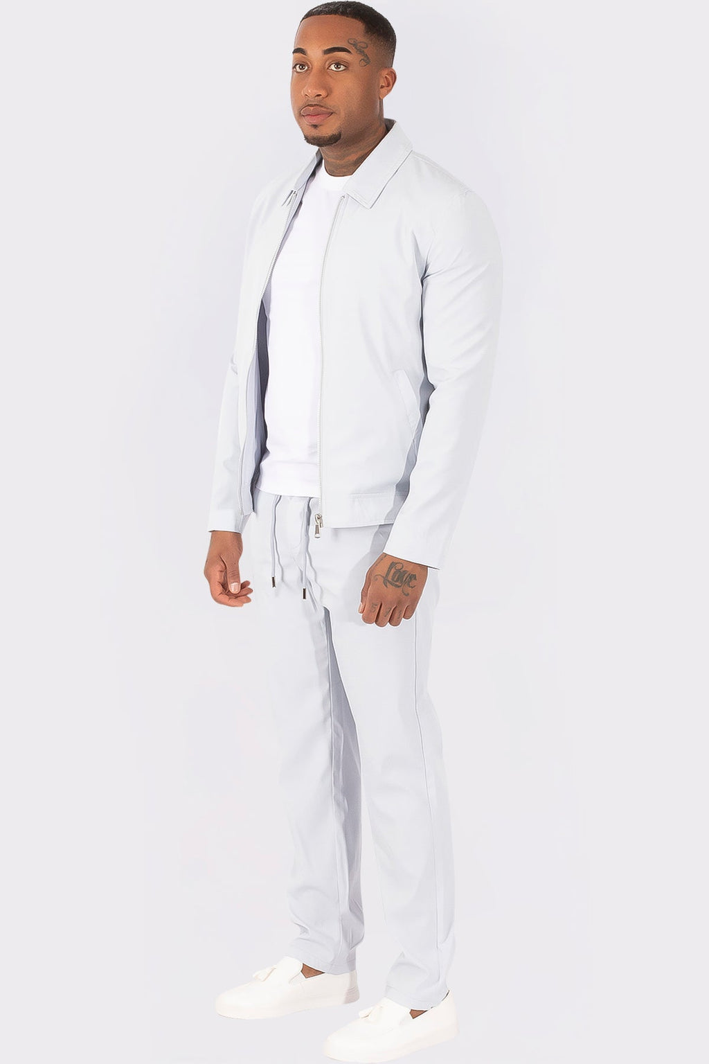 THE ZURICH TECH SUIT