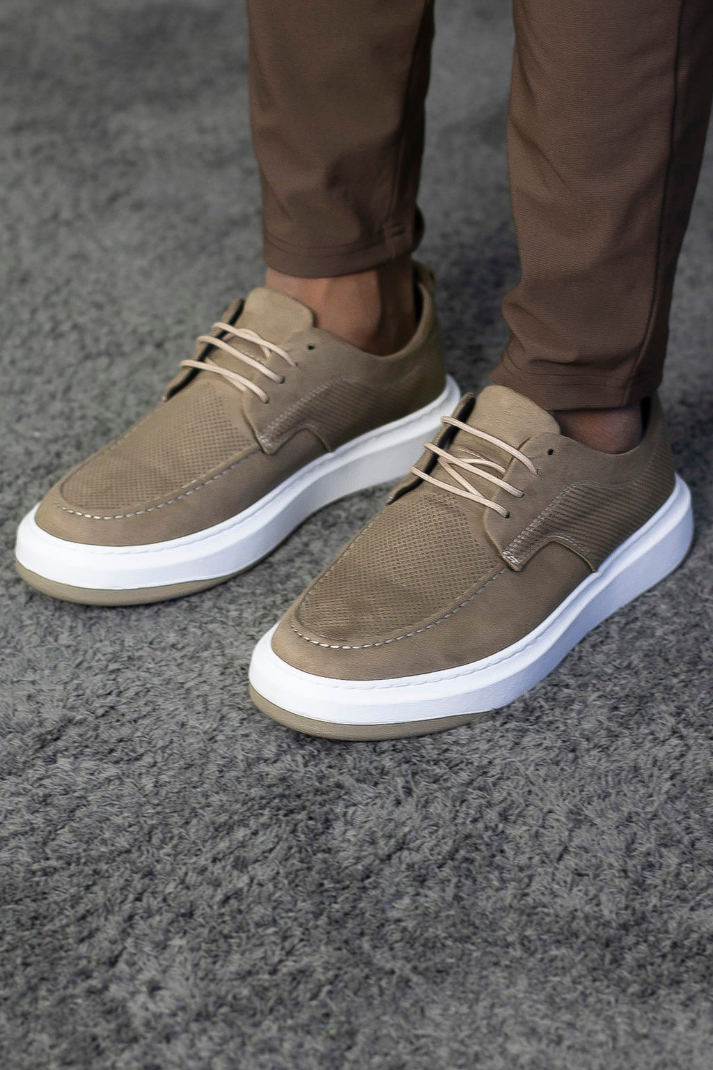THE STOCKHOLM PREMIUM SNEAKER