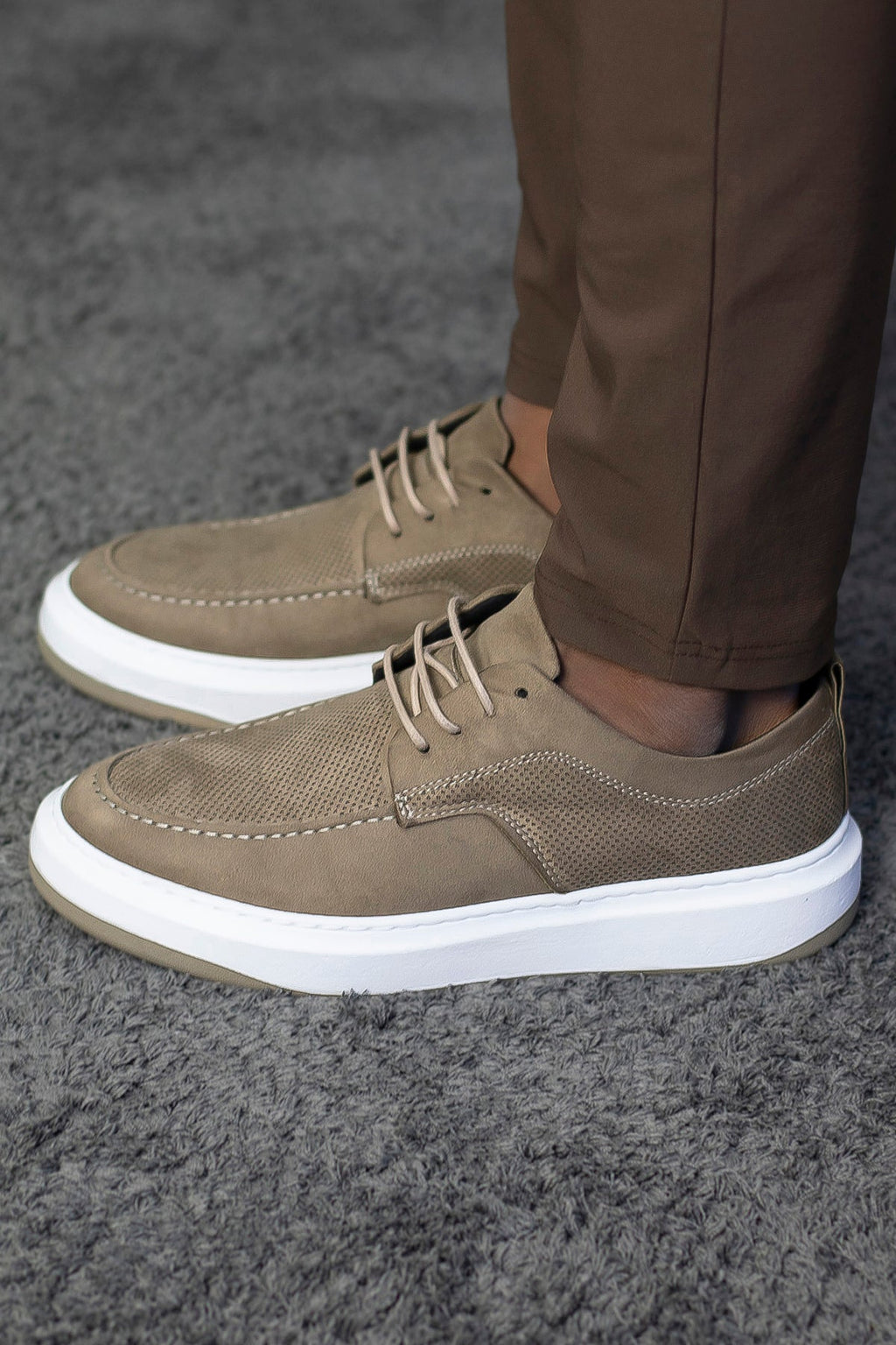 THE STOCKHOLM PREMIUM SNEAKER