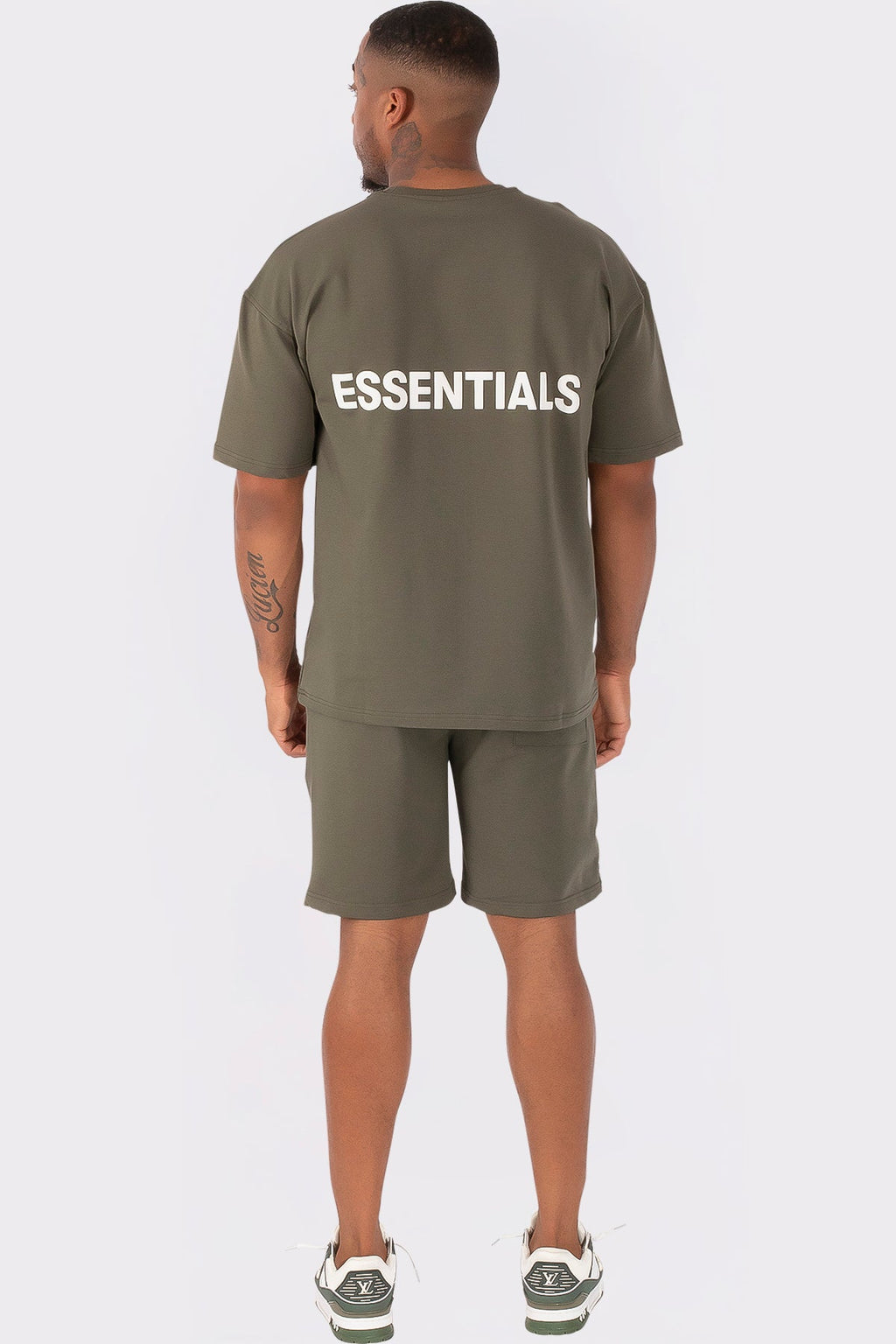 THE ESSENTIALS SUMMERSET