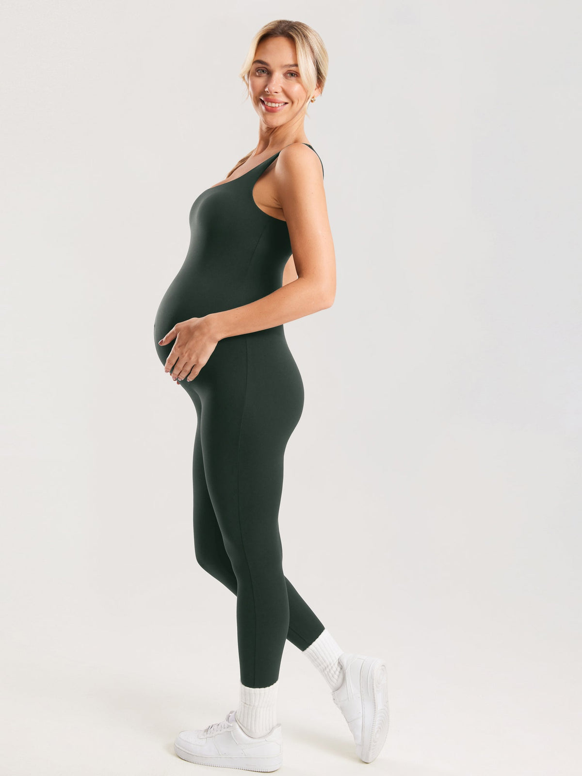 Fazo Store zwangerschapsjumpsuit met vierkante hals – 64 cm