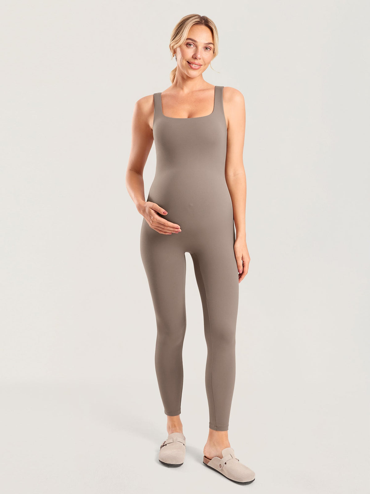 Fazo Store zwangerschapsjumpsuit met vierkante hals – 64 cm
