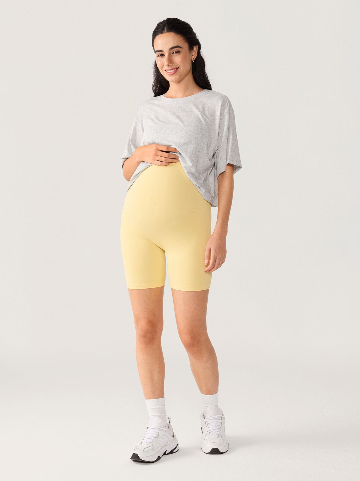 Fazo Store zwangerschapsshort met naadloos voorpand – 15 cm
