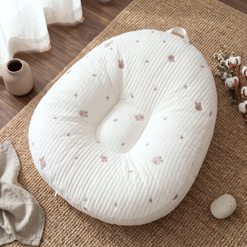 Little Manta Soft Nest Baby Lounger