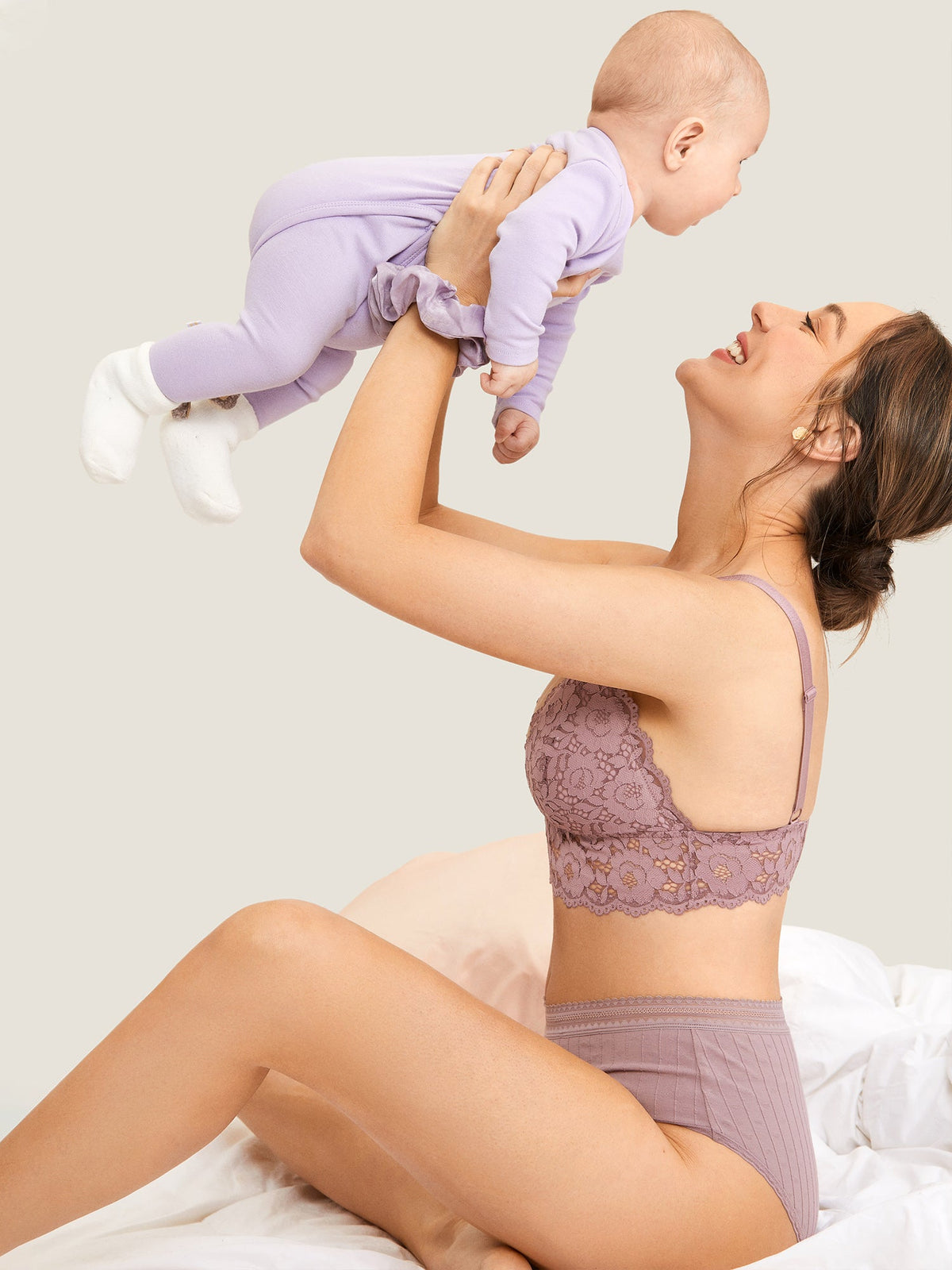 Fazo Store kanten voedingsbralette met diepe V-hals